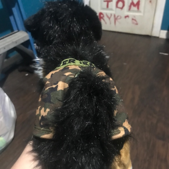 Idk what type of dog this is I forgot but uhm it is a stuffed animal with boxers - Picture 5 of 9